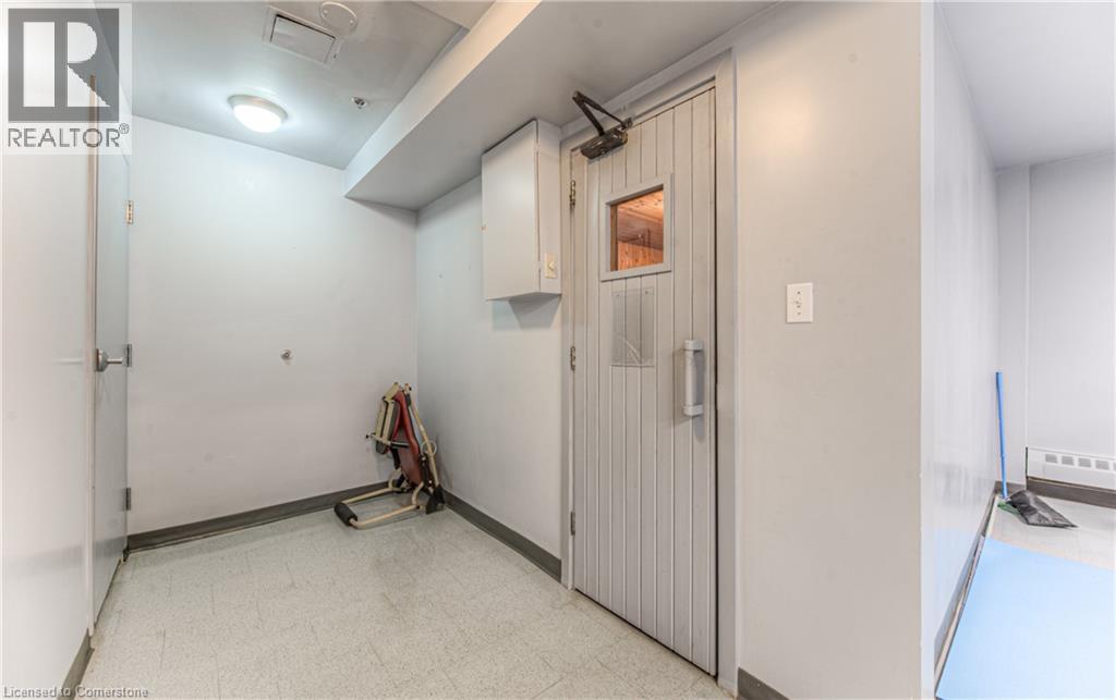 1100 E Courtland Avenue E Unit# 211, Kitchener, Ontario  N2C 2H9 - Photo 36 - 40730822