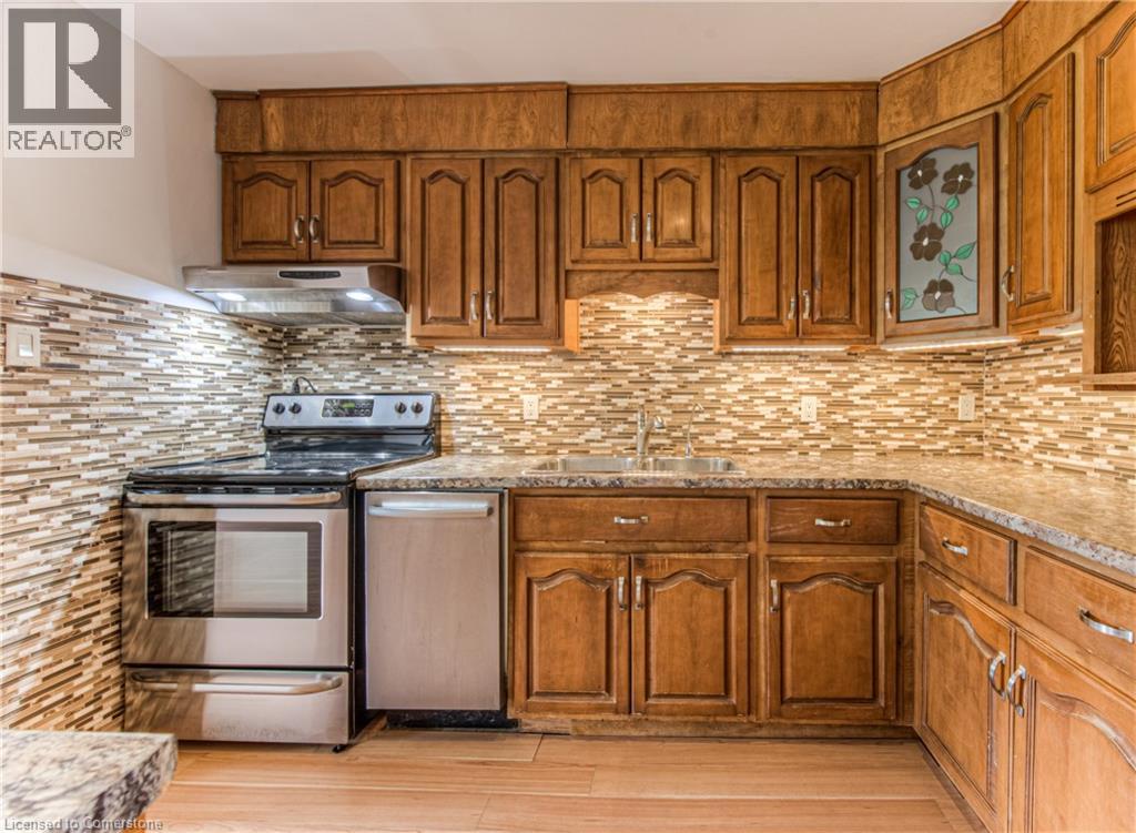 1100 E Courtland Avenue E Unit# 211, Kitchener, Ontario  N2C 2H9 - Photo 8 - 40730822