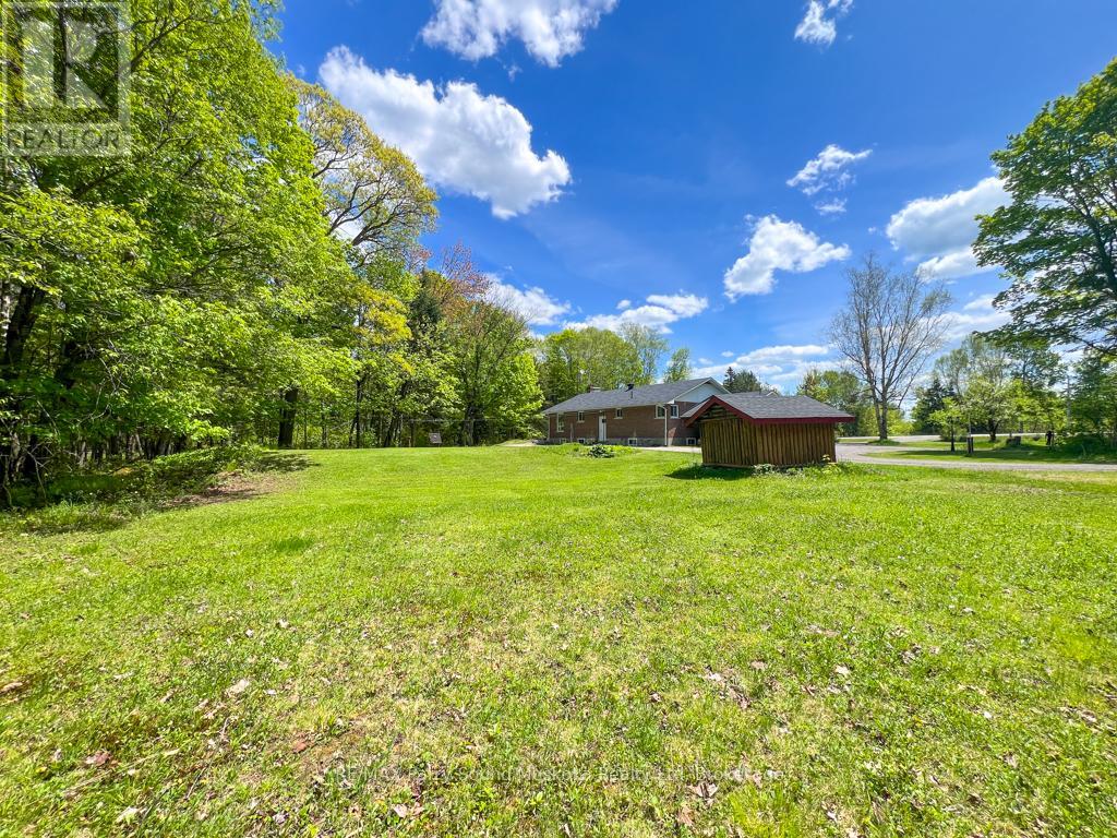 4838 124 Highway, Magnetawan, Ontario  P0A 1P0 - Photo 8 - X12180654