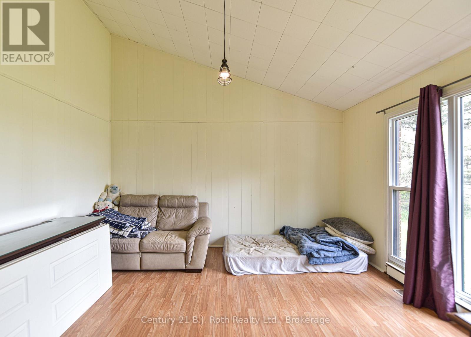 1535 15/16 Side Road E, Oro-Medonte, Ontario  L0L 1T0 - Photo 18 - S12180741