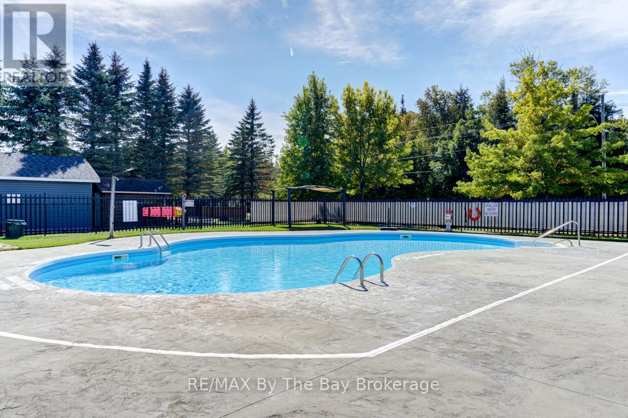 210 - 85 Theme Park Drive N, Wasaga Beach, Ontario  L9Z 1X7 - Photo 23 - S12180773
