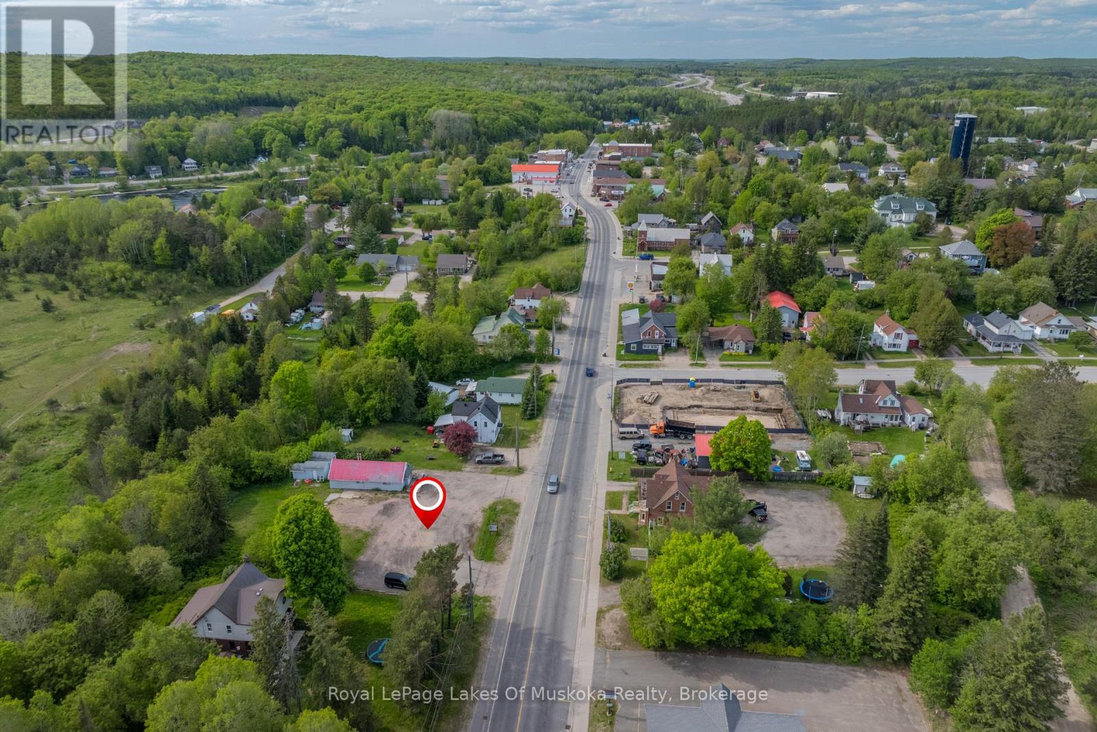117 Ontario Street, Burk's Falls, Ontario  P0A 1C0 - Photo 3 - X12180854