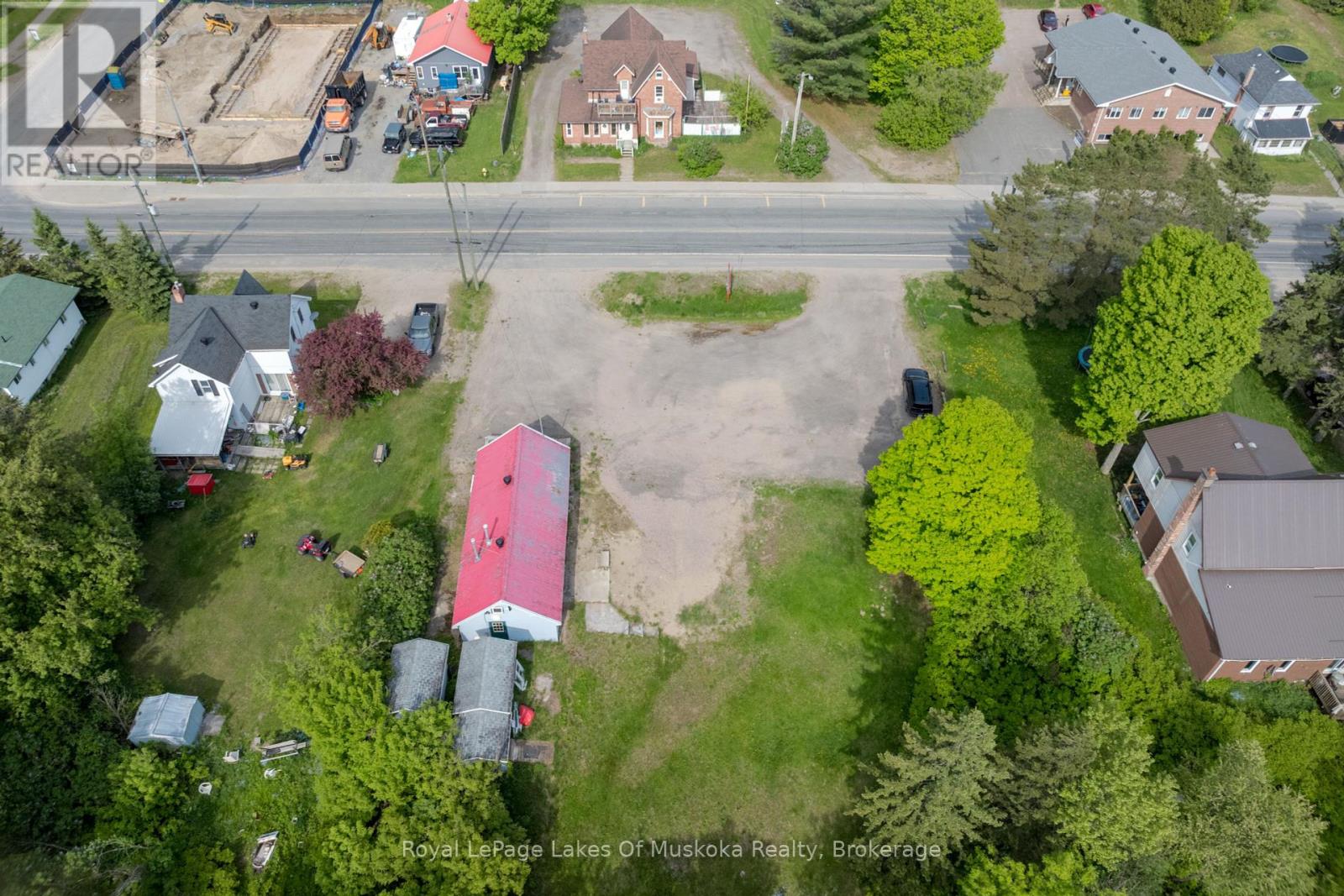 117 Ontario Street, Burk's Falls, Ontario  P0A 1C0 - Photo 7 - X12180854