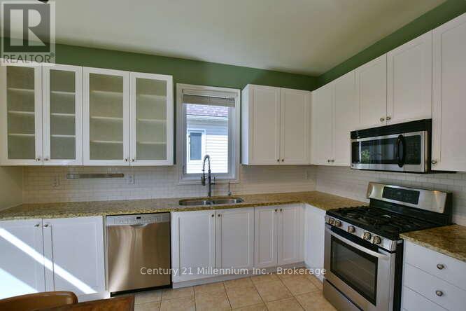 68 Oriole Crescent, Wasaga Beach, Ontario  L9Z 1A9 - Photo 14 - S12180974