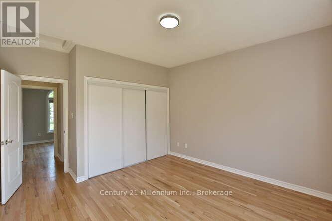 68 Oriole Crescent, Wasaga Beach, Ontario  L9Z 1A9 - Photo 21 - S12180974