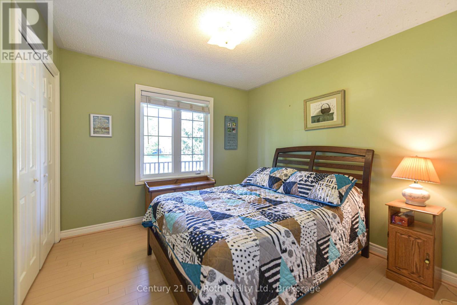 28 Marl Creek Drive, Springwater, Ontario  L0L 2K0 - Photo 25 - S12181022