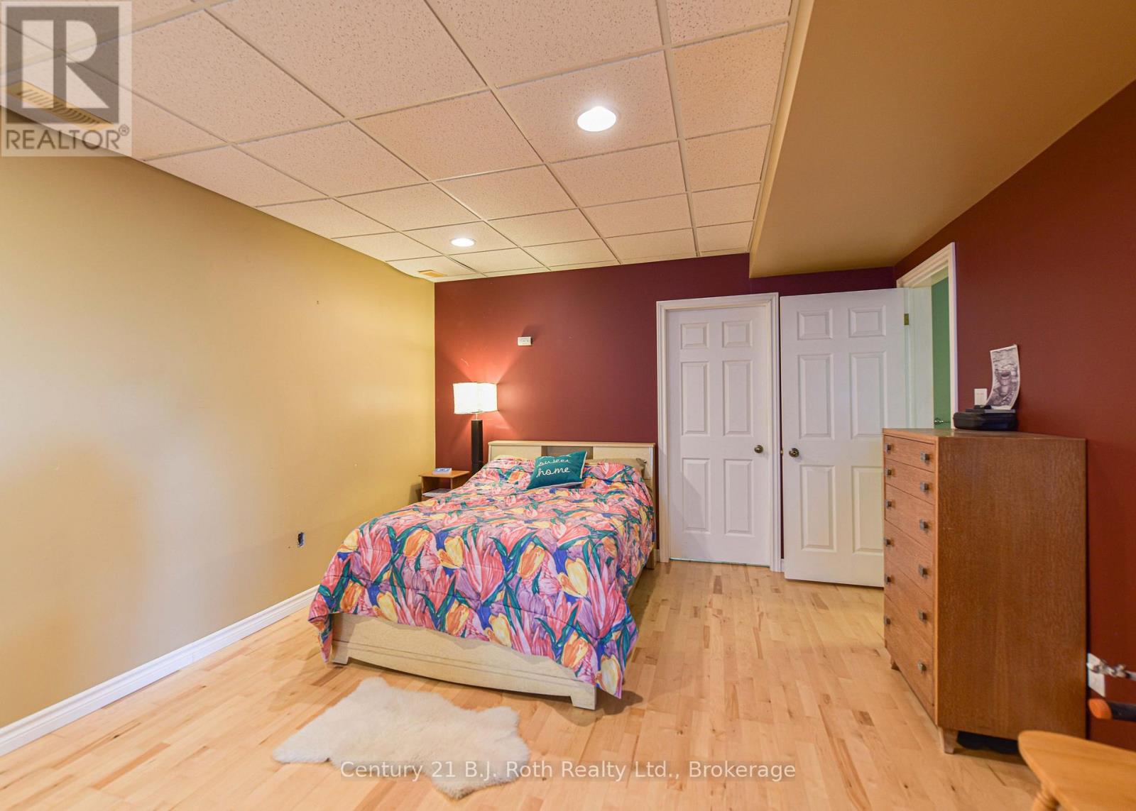 28 Marl Creek Drive, Springwater, Ontario  L0L 2K0 - Photo 32 - S12181022