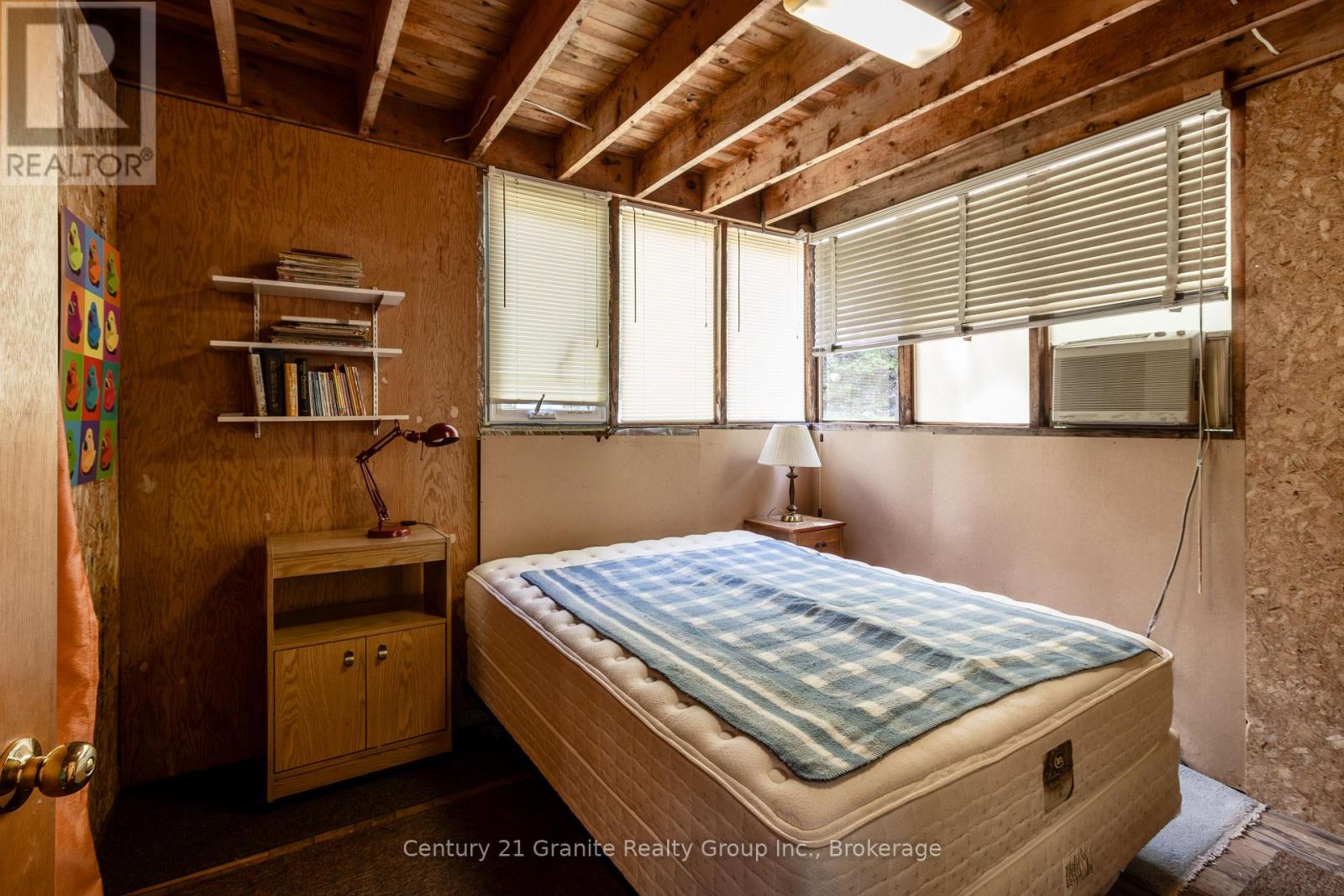 1145 Mink Road, Dysart Et Al, Ontario  K0M 1S0 - Photo 16 - X12181075