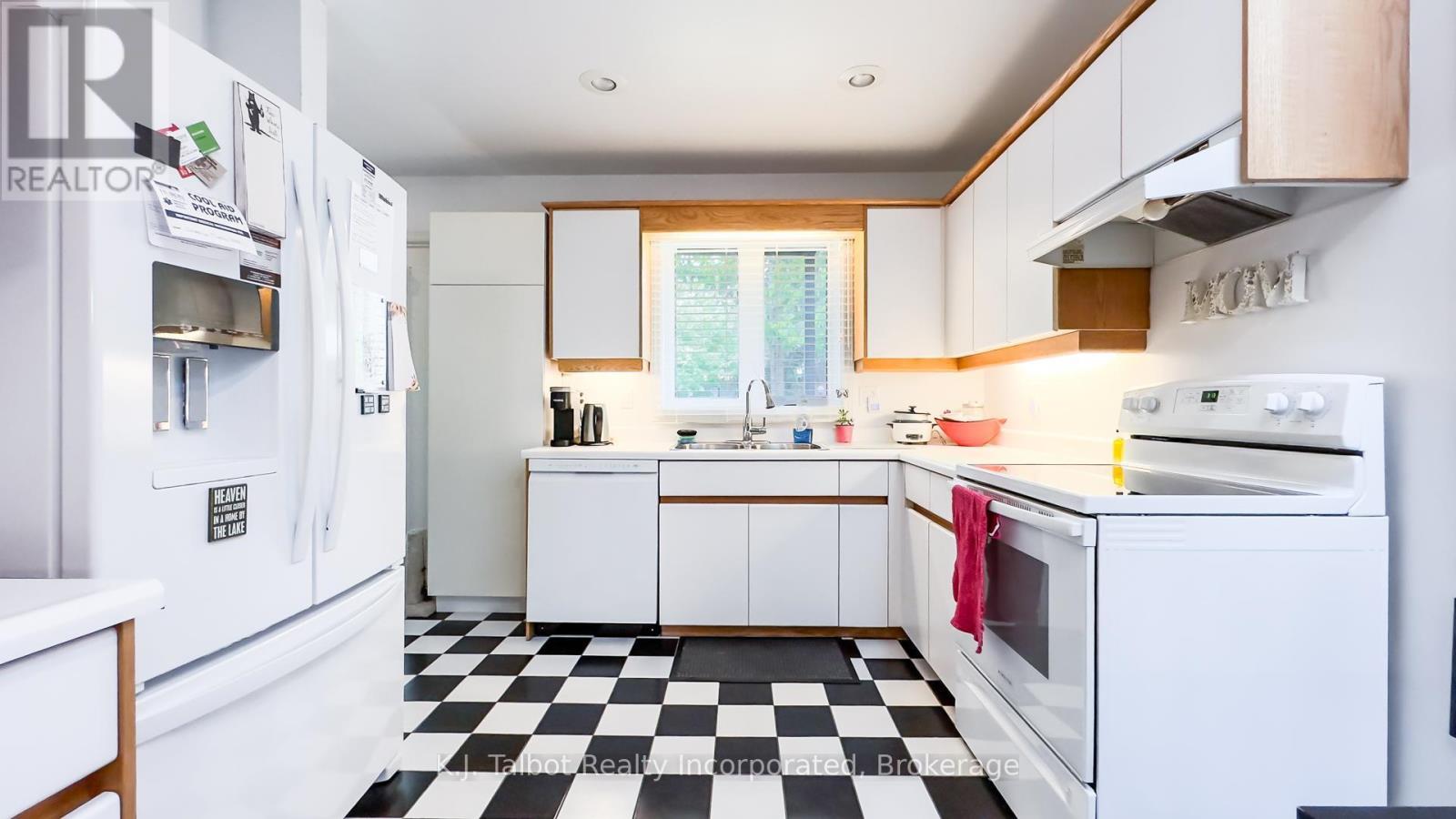 4 - 76582 Jowett's Grove Road, Bluewater, Ontario  N0M 1G0 - Photo 13 - X12181248