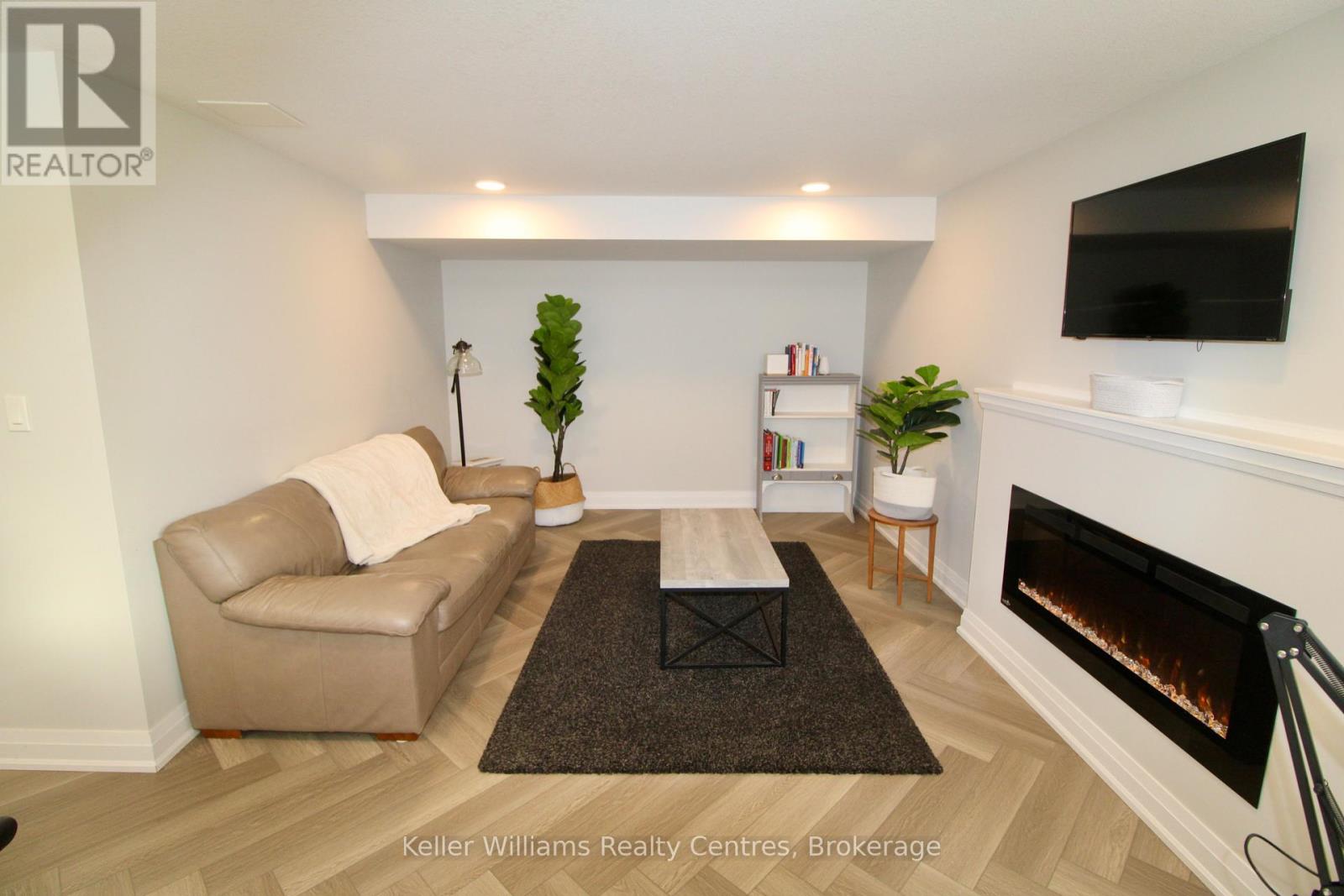 245 Eccles Avenue, West Grey, Ontario  N0G 1R0 - Photo 41 - X12181275