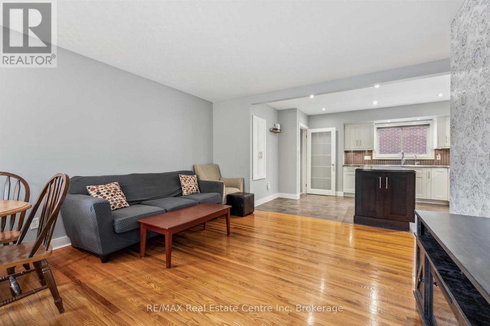 756 Cambridge Street, Woodstock, Ontario  N4S 4V6 - Photo 9 - X12181303