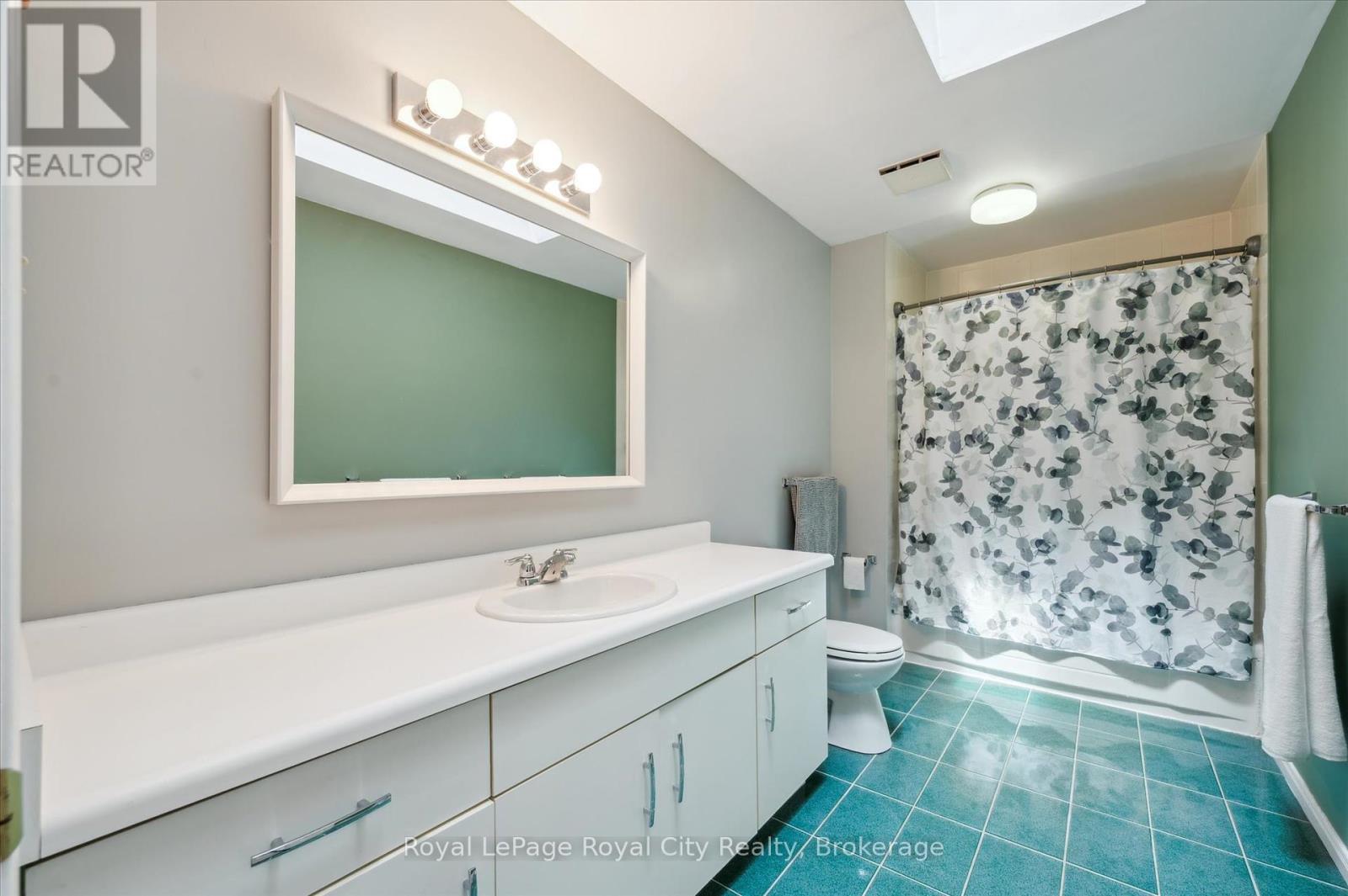 21 Marilyn Drive, Guelph, Ontario  N1H 1G9 - Photo 28 - X12181354