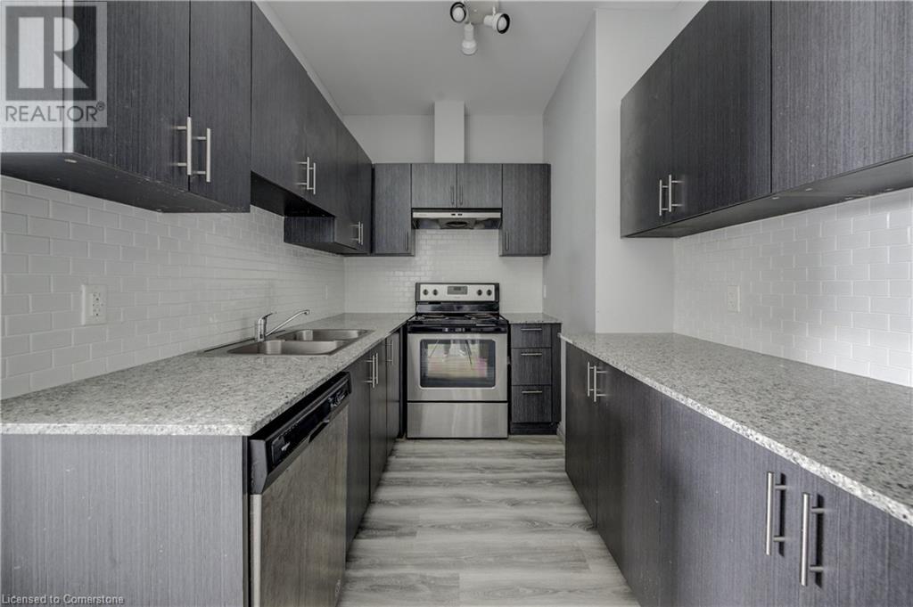 275 Larch Street Unit# G105, Waterloo, Ontario  N2L 3R2 - Photo 5 - 40734831