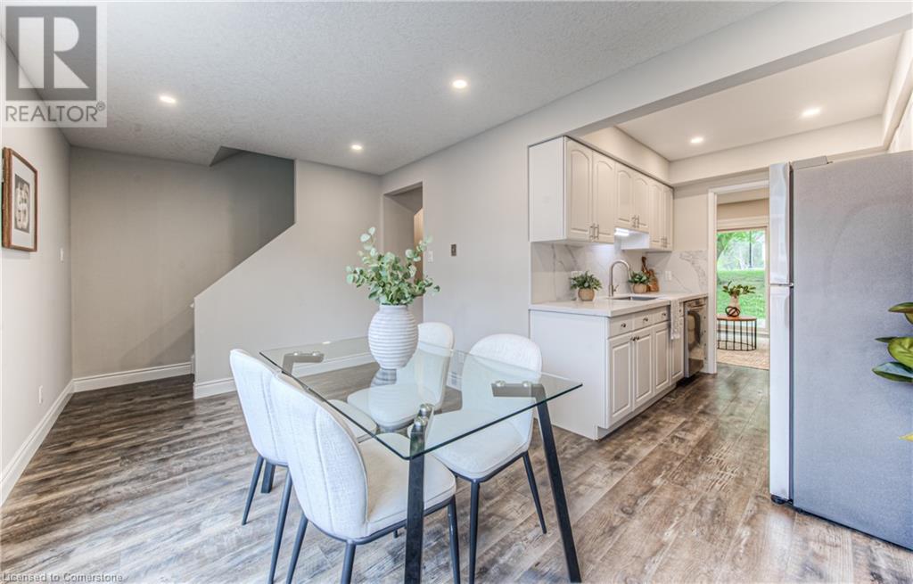 425 Keats Way Unit# 4, Waterloo, Ontario  N2L 5S7 - Photo 20 - 40734078