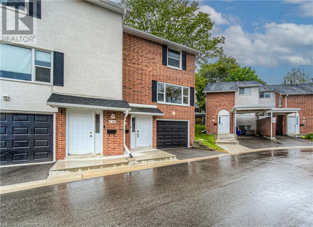 425 Keats Way Unit# 4, Waterloo, Ontario  N2L 5S7 - Photo 3 - 40734078