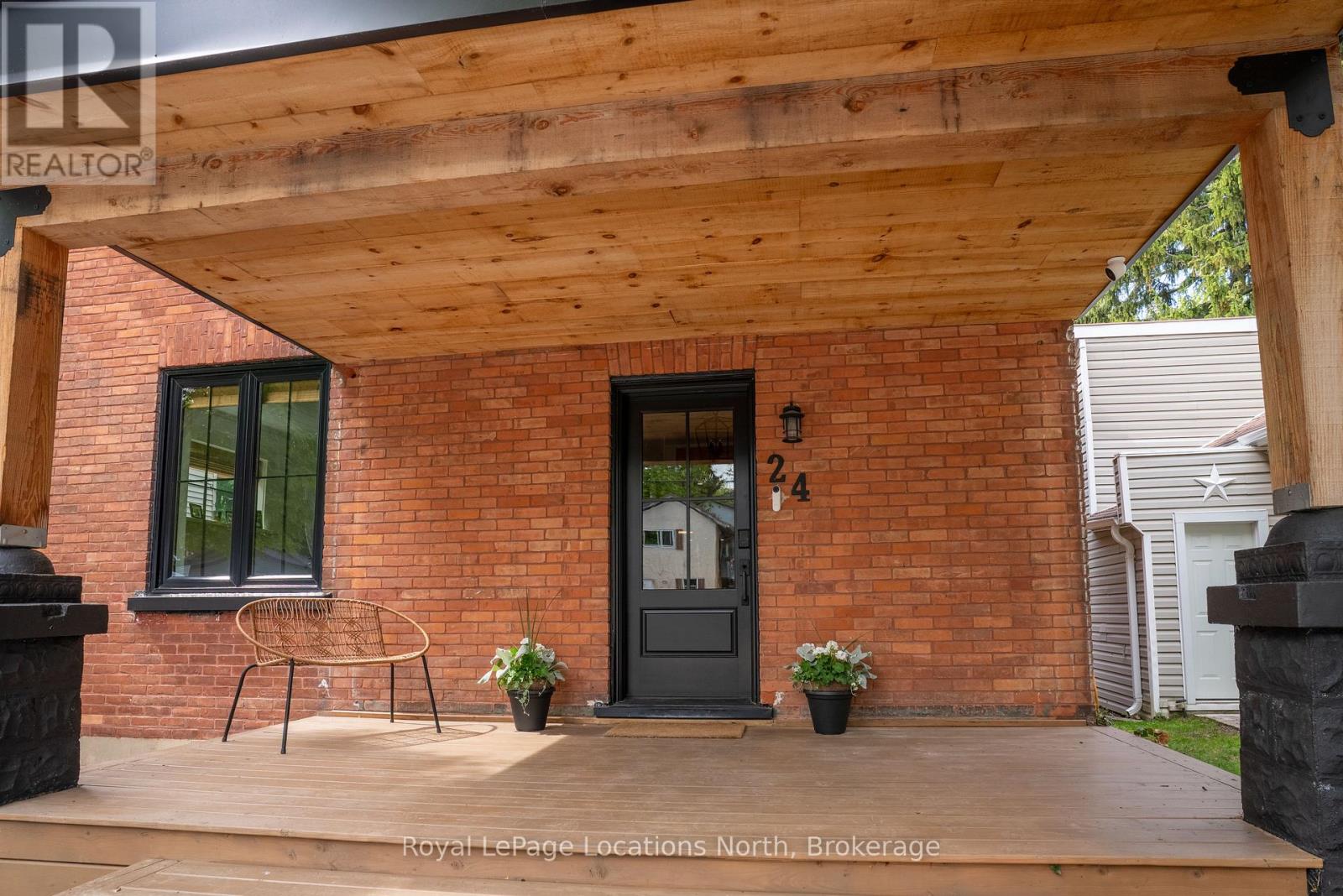 24 Marshall Street W, Meaford, Ontario  N4L 1E3 - Photo 3 - X12181533