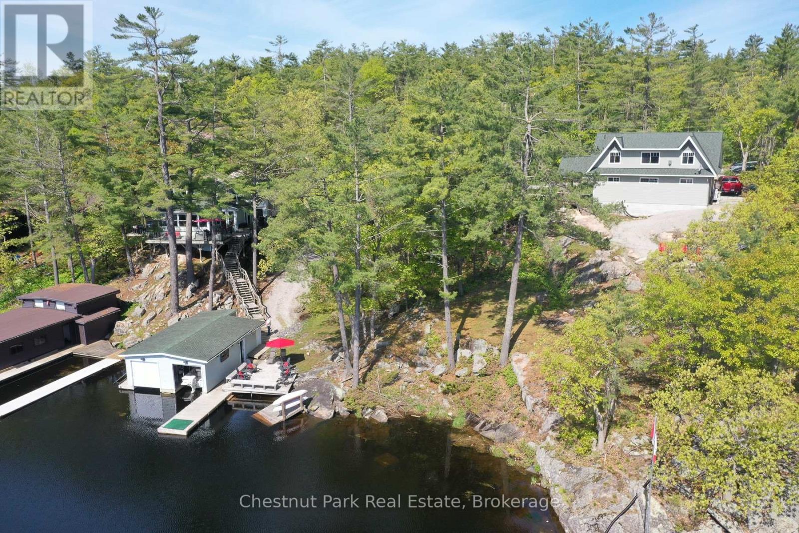 4458 Riverview Drive, Severn, Ontario  P0E 1G0 - Photo 3 - S12181717