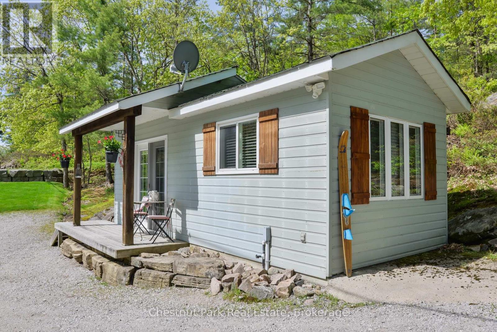 4458 Riverview Drive, Severn, Ontario  P0E 1G0 - Photo 31 - S12181717