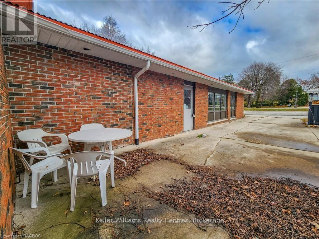9 Mill Street, Kincardine, Ontario  N0G 2T0 - Photo 12 - X12181745