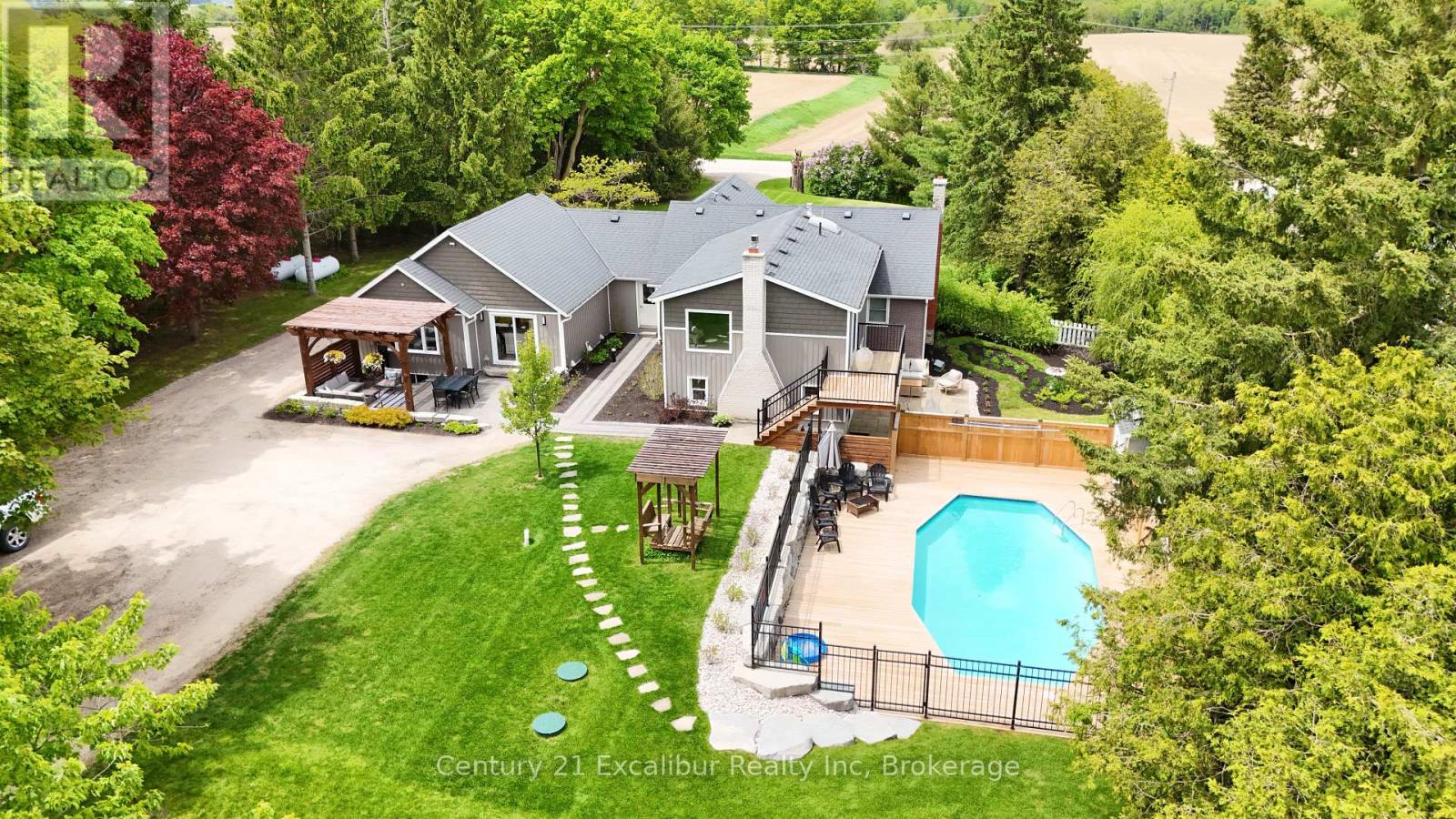 8043 Eramosa Garafraxa Tl, Centre Wellington, Ontario  N1M 2W5 - Photo 3 - X12181790