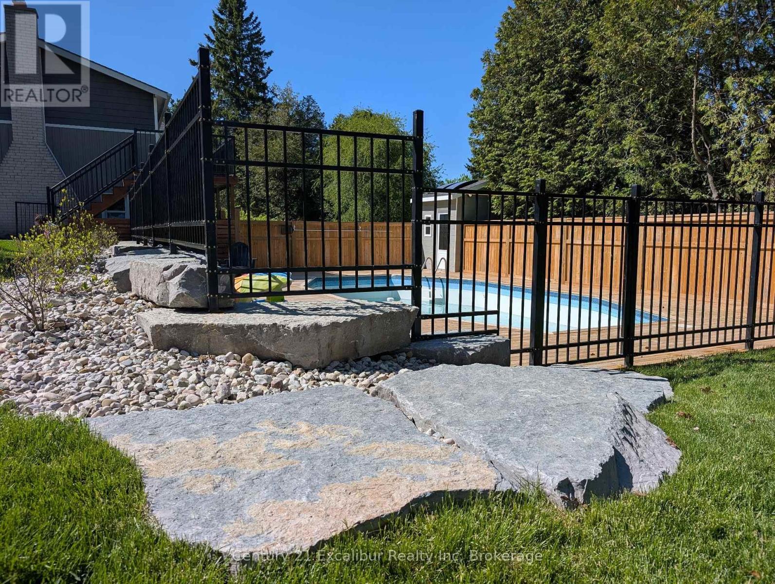 8043 Eramosa Garafraxa Tl, Centre Wellington, Ontario  N1M 2W5 - Photo 36 - X12181790