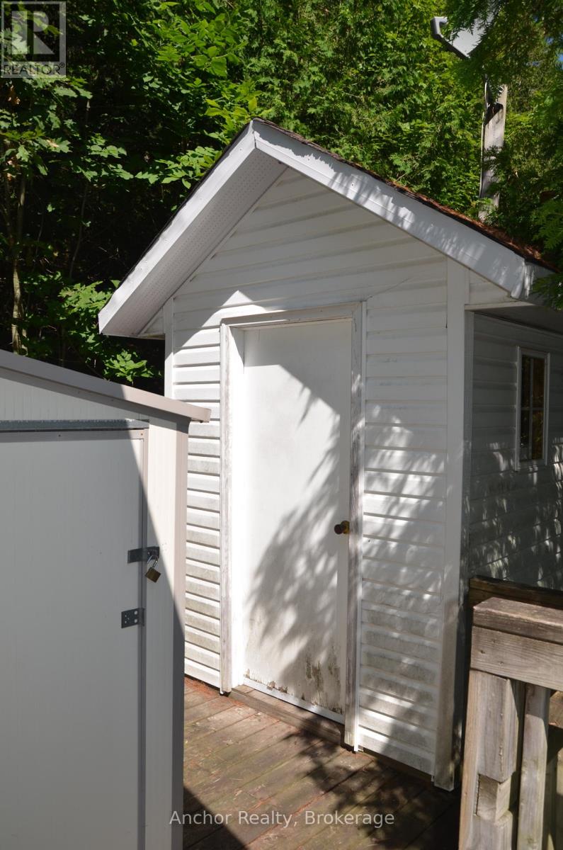 10167 Little Hawk-West Sho, Algonquin Highlands, Ontario  K0M 1S0 - Photo 33 - X12181812