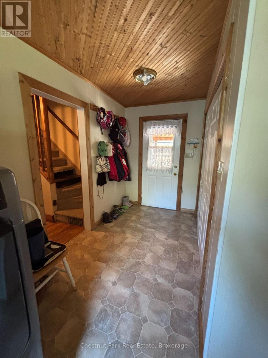 175 Crescent Drive, Gravenhurst, Ontario  P1P 1L4 - Photo 10 - X12181987