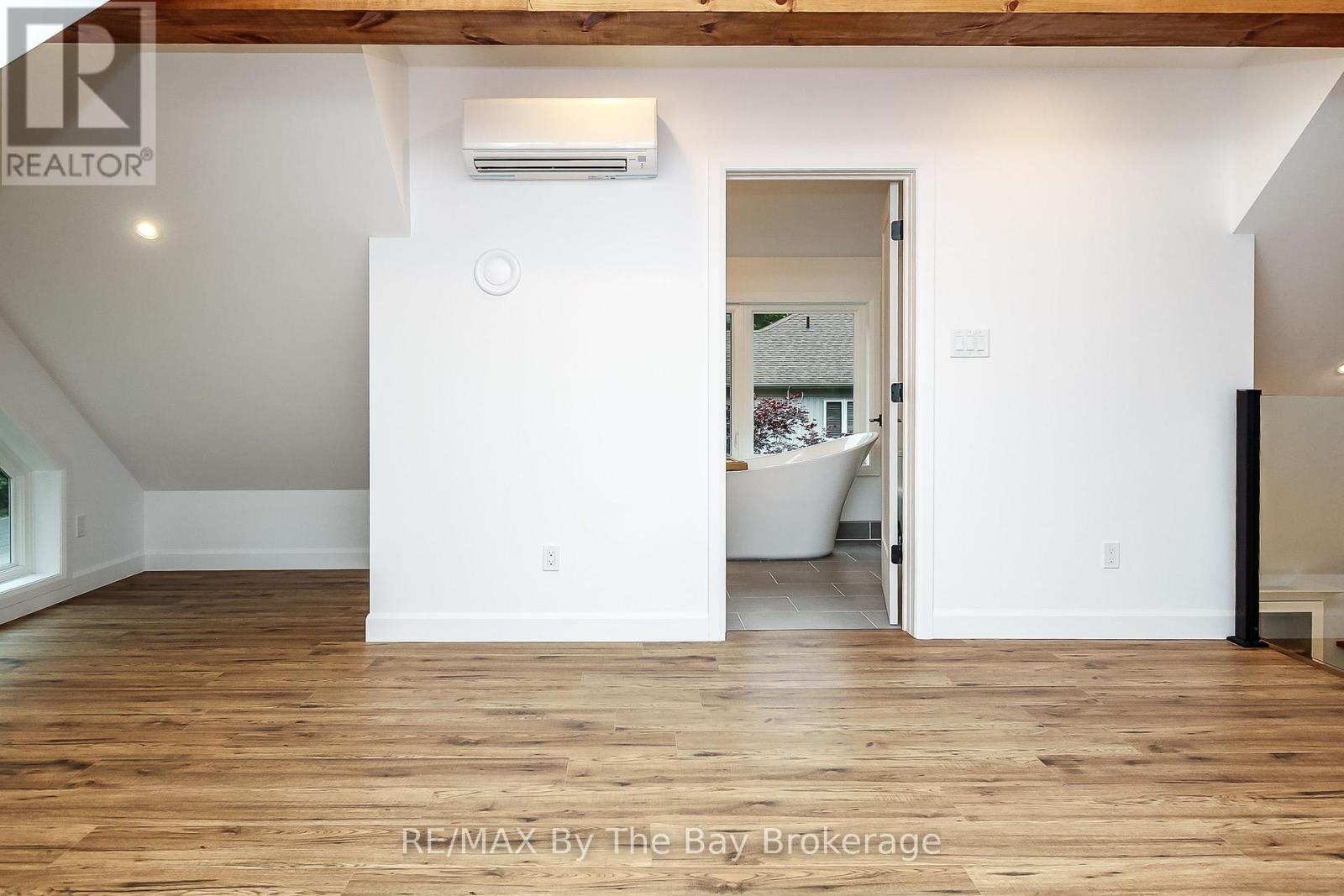 181 Knox Road E, Wasaga Beach, Ontario  L9Z 2T6 - Photo 29 - S12182108