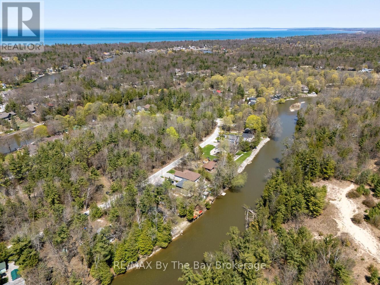 181 Knox Road E, Wasaga Beach, Ontario  L9Z 2T6 - Photo 47 - S12182108