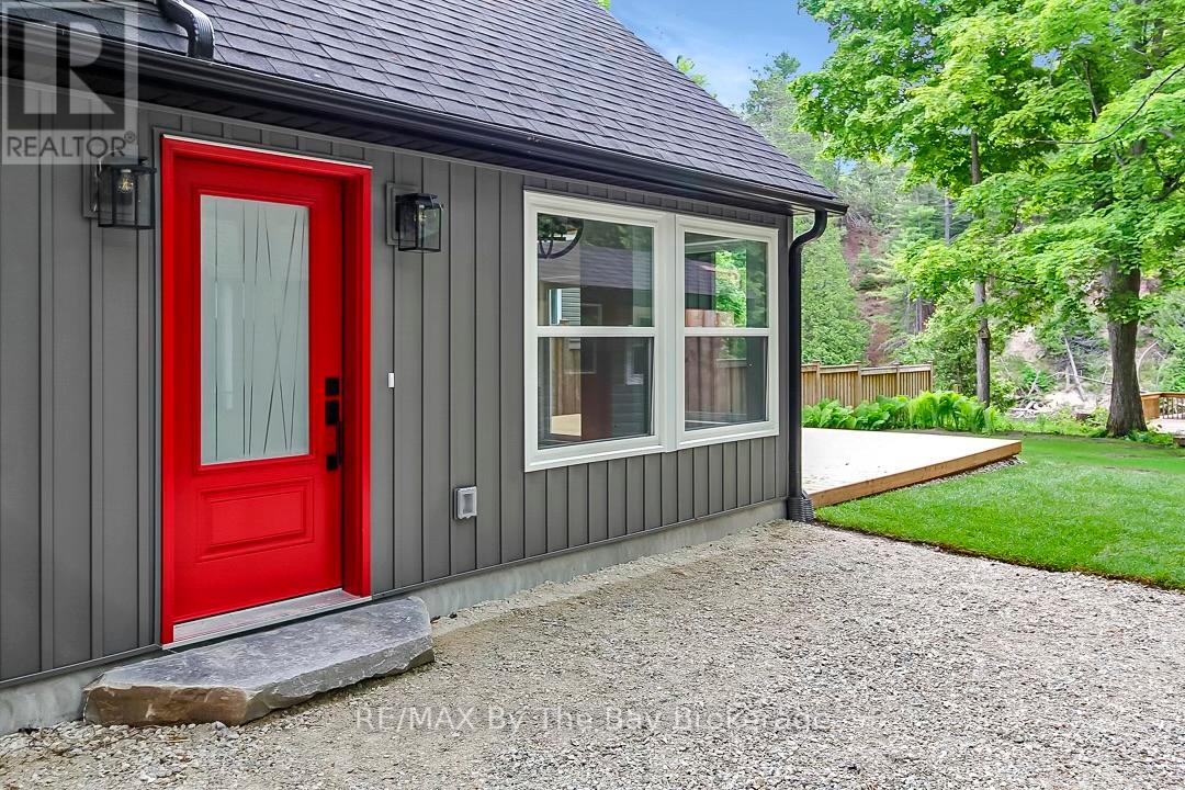 181 Knox Road E, Wasaga Beach, Ontario  L9Z 2T6 - Photo 6 - S12182108
