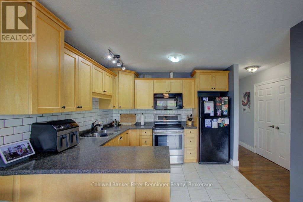 181 Balaklava Street, Arran-Elderslie, Ontario  N0G 2N0 - Photo 12 - X12182063