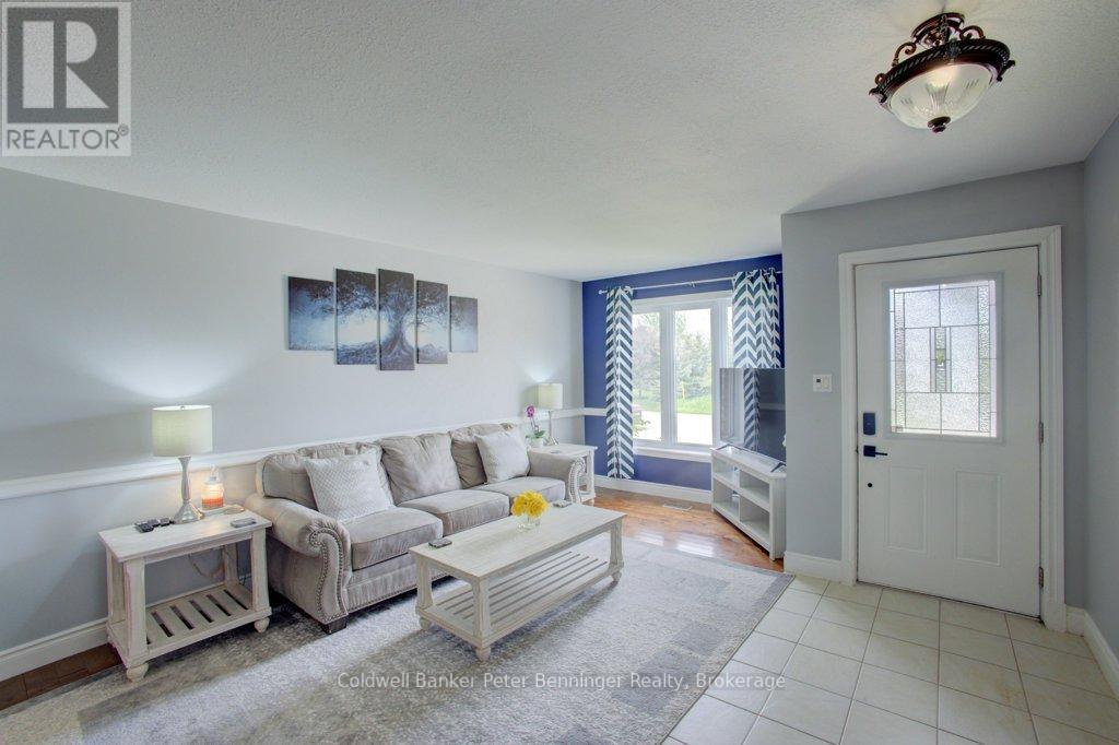 181 Balaklava Street, Arran-Elderslie, Ontario  N0G 2N0 - Photo 5 - X12182063