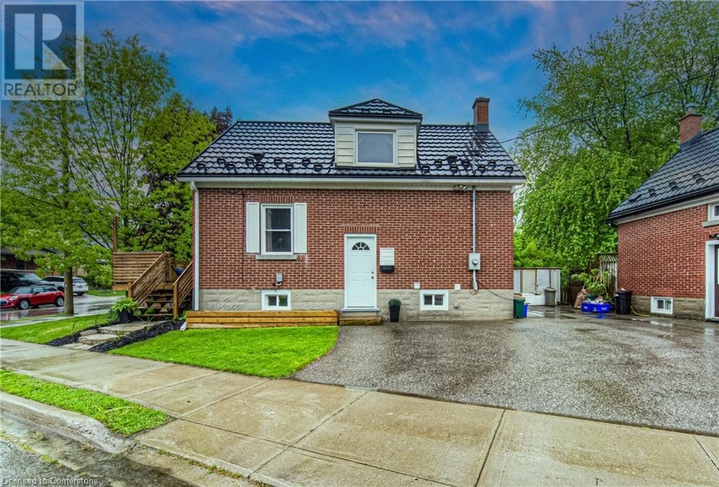 19 Ellis Avenue, Kitchener, Ontario  N2H 4G4 - Photo 3 - 40735273