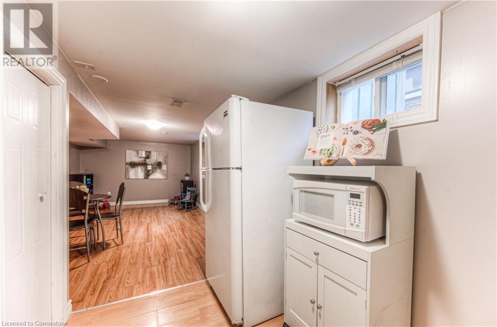 19 Ellis Avenue, Kitchener, Ontario  N2H 4G4 - Photo 38 - 40735273