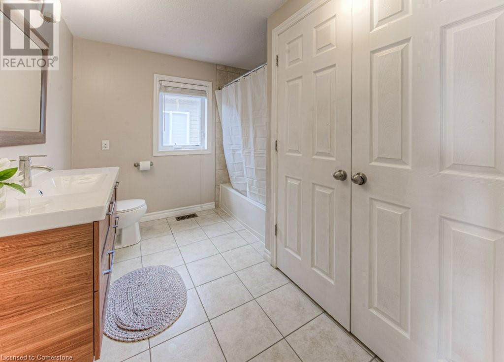 950 Pebblecreek Court, Kitchener, Ontario  N2A 0C5 - Photo 26 - 40735224