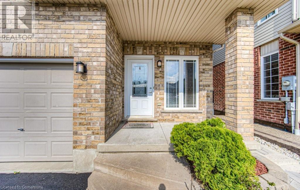 950 Pebblecreek Court, Kitchener, Ontario  N2A 0C5 - Photo 5 - 40735224
