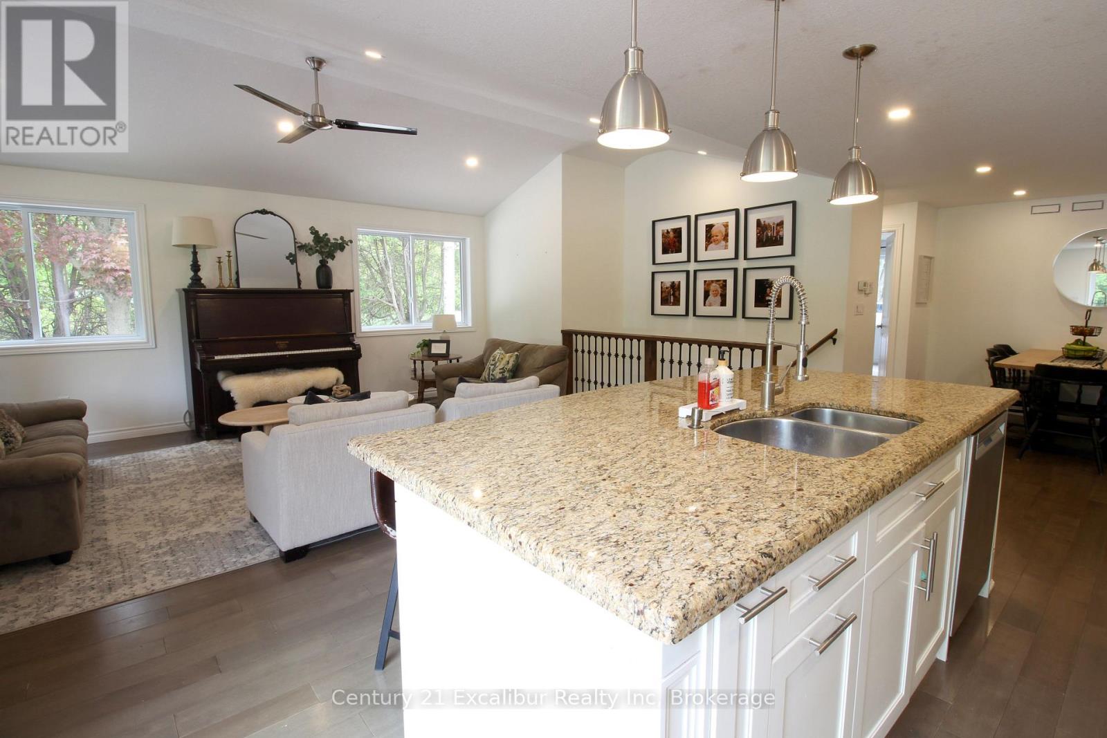 8043 Eramosa Garafraxa Tl, Centre Wellington, Ontario  N1M 2W5 - Photo 8 - X12182396