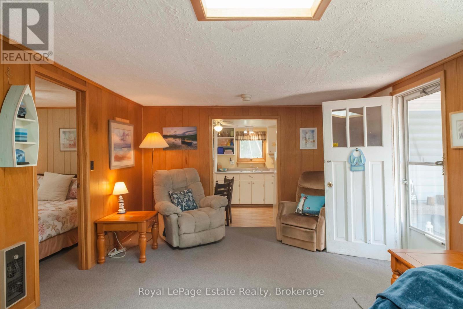 37 Sog Je Wa Sa Drive, Native Leased Lands, Ontario  N0H 2G0 - Photo 14 - X12182491