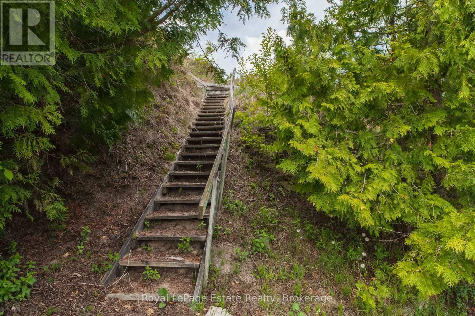 37 Sog Je Wa Sa Drive, Native Leased Lands, Ontario  N0H 2G0 - Photo 38 - X12182491