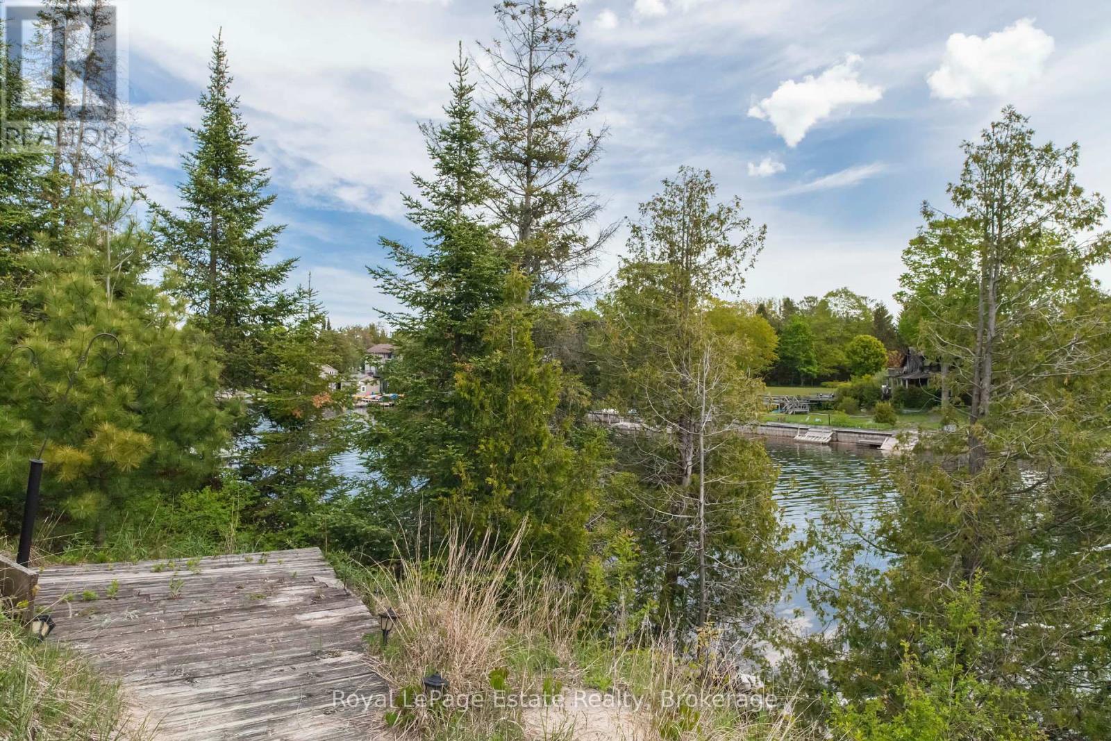 37 Sog Je Wa Sa Drive, Native Leased Lands, Ontario  N0H 2G0 - Photo 39 - X12182491