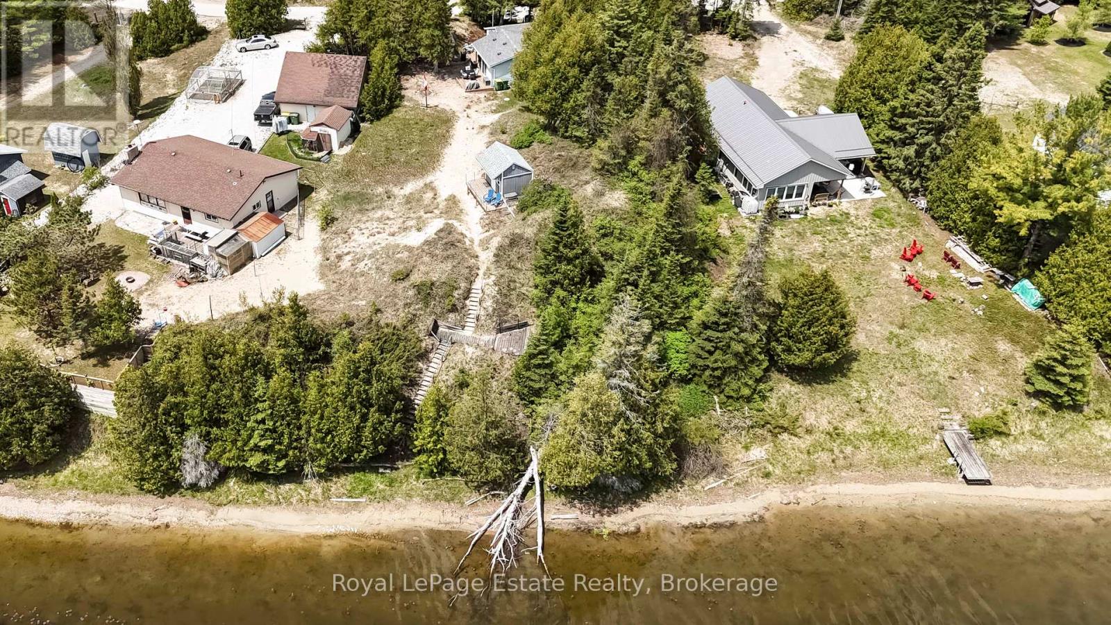 37 Sog Je Wa Sa Drive, Native Leased Lands, Ontario  N0H 2G0 - Photo 43 - X12182491