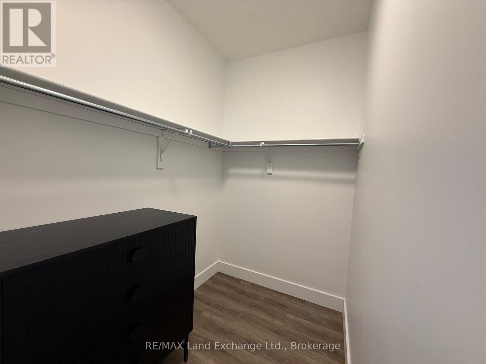 Unit 106 - 620 Philip Place, Kincardine, Ontario  N2Z 0H6 - Photo 10 - X12182493