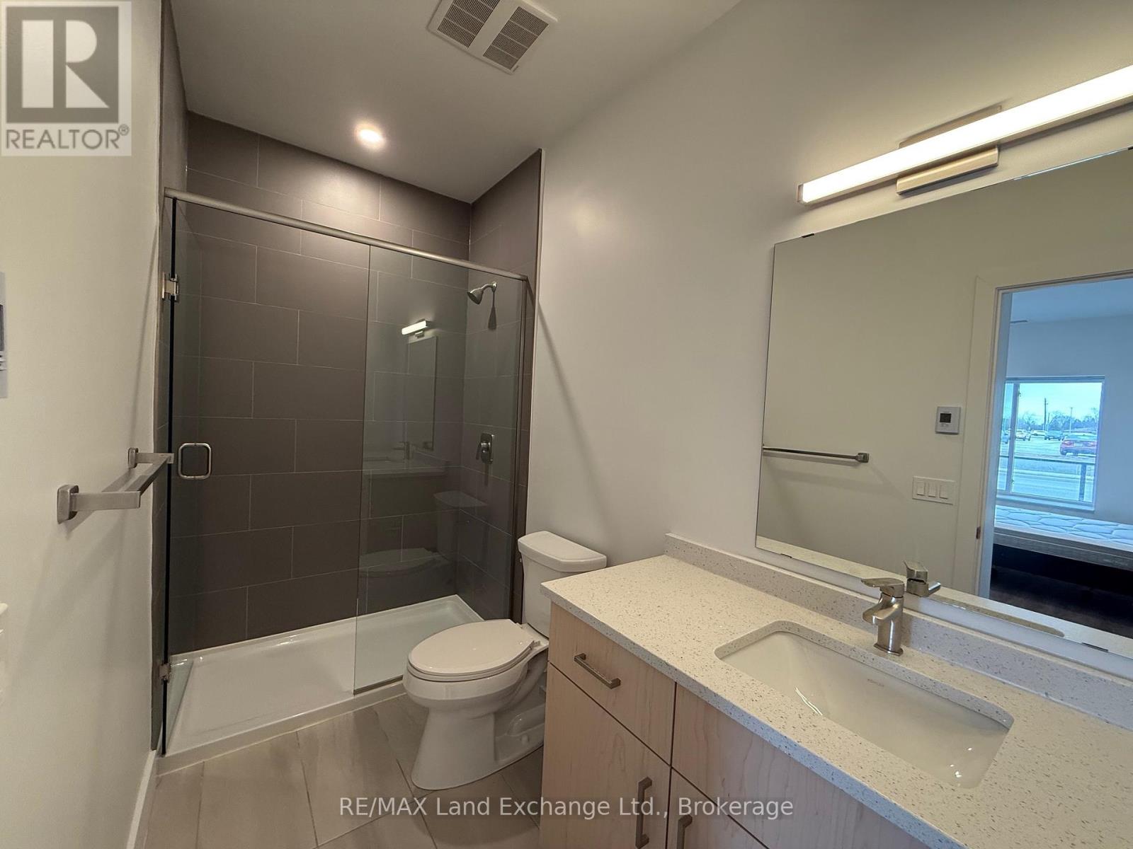 Unit 106 - 620 Philip Place, Kincardine, Ontario  N2Z 0H6 - Photo 11 - X12182493