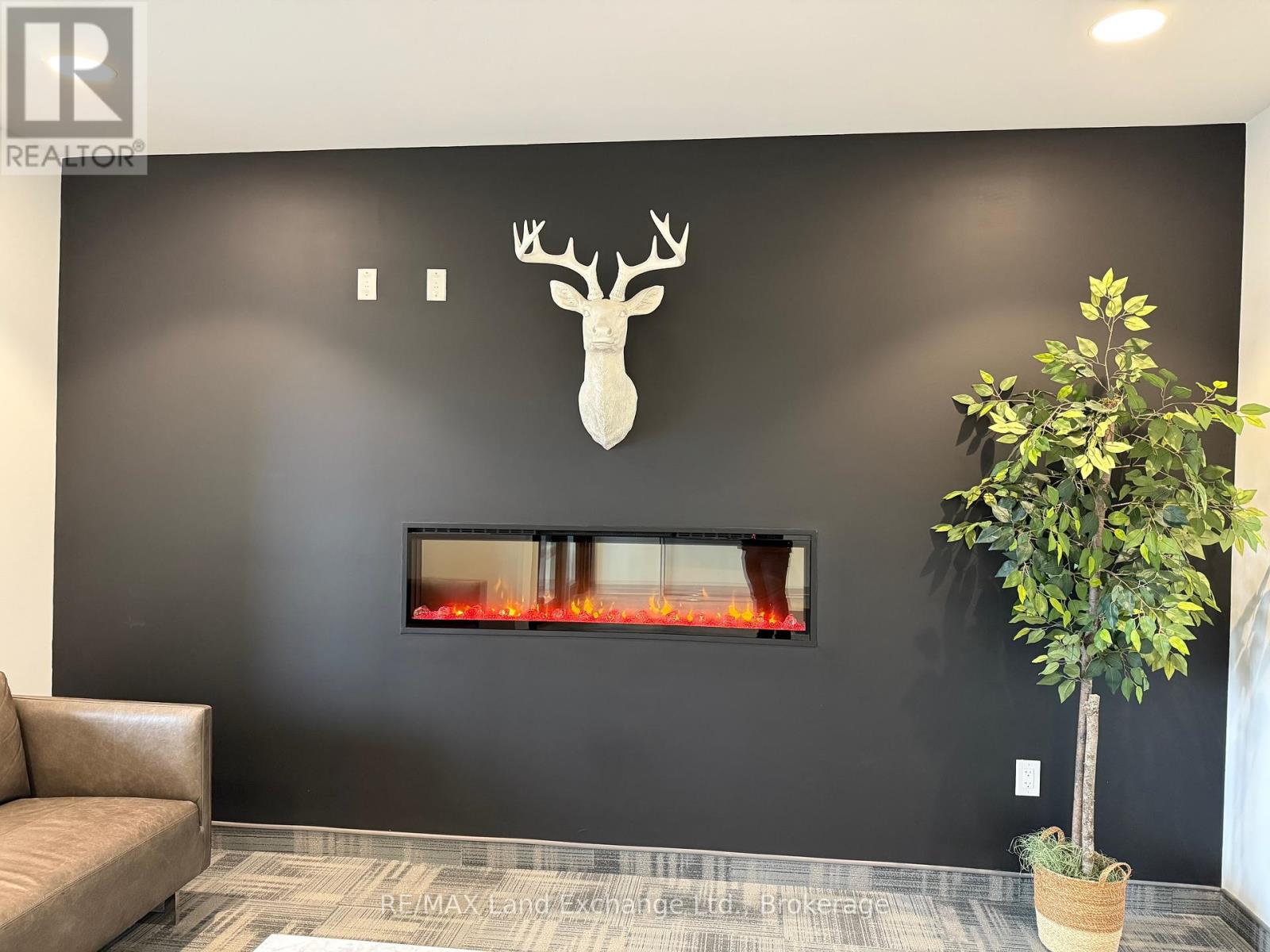 Unit 106 - 620 Philip Place, Kincardine, Ontario  N2Z 0H6 - Photo 5 - X12182493
