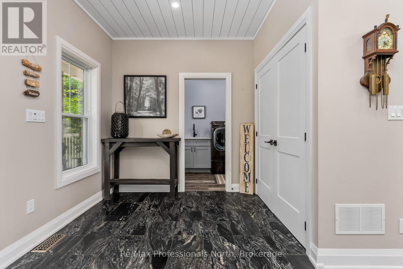 1076 Xavier Street, Gravenhurst, Ontario  P0E 1G0 - Photo 14 - X12182525