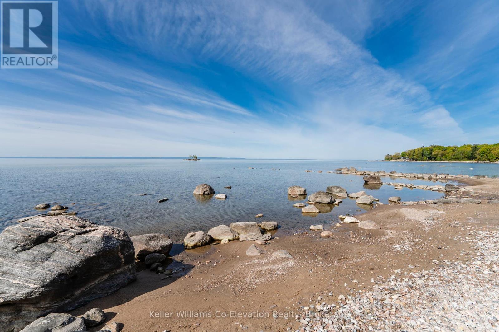 70 Wahnekewening Drive, Tiny, Ontario  L9M 0N3 - Photo 5 - S12182672