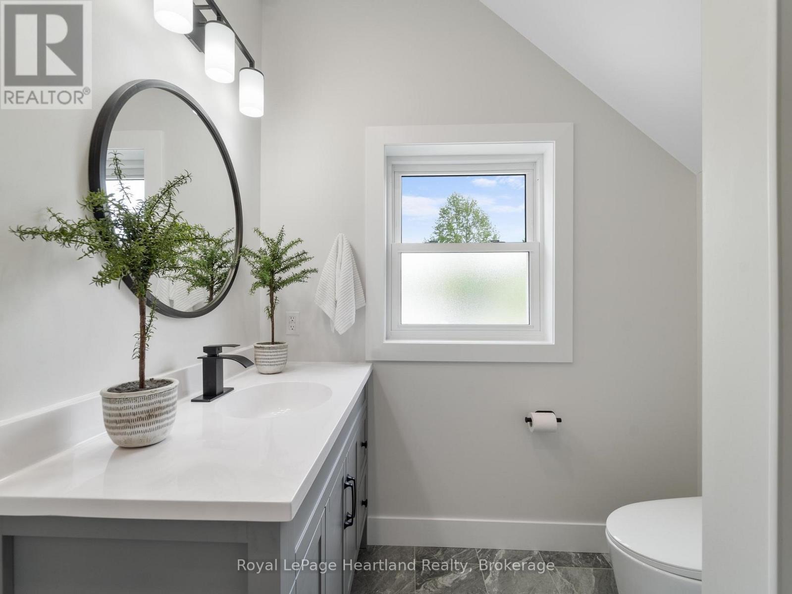 137 Palmerston Street, Goderich, Ontario  N7A 3E7 - Photo 32 - X12182676