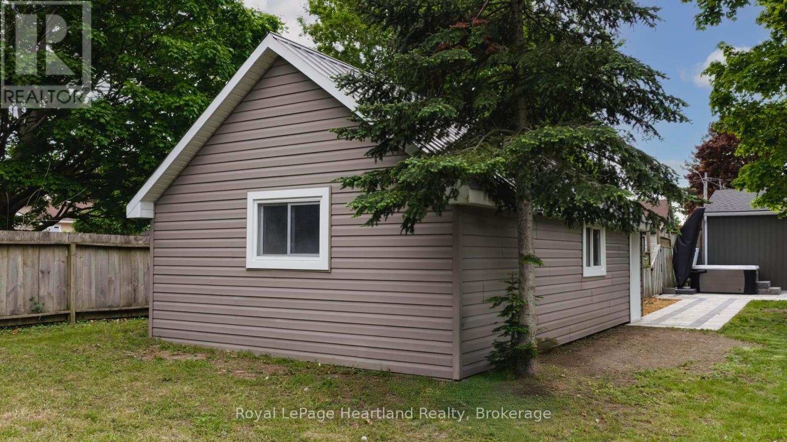 137 Palmerston Street, Goderich, Ontario  N7A 3E7 - Photo 43 - X12182676