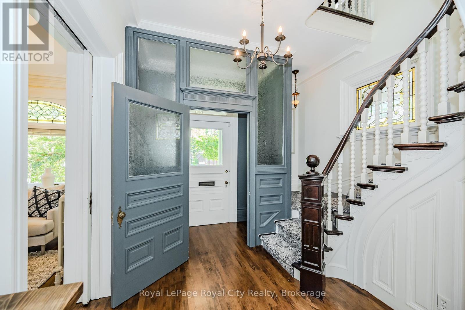 138 Dublin Street N, Guelph, Ontario  N1H 4N7 - Photo 5 - X12182812