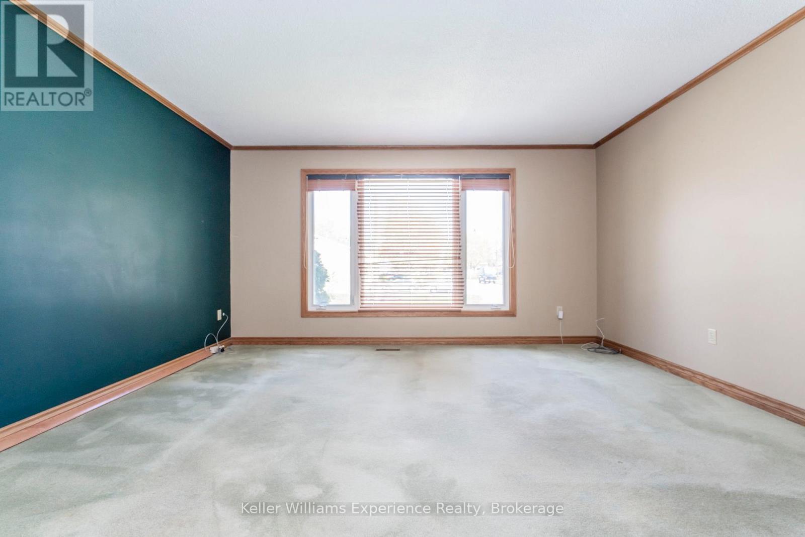 309 Lescaut Road, Midland, Ontario  L4R 4R6 - Photo 11 - S12183110